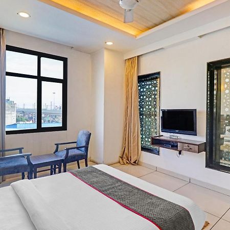 فندق Oyo Townhouse 484 Sanskriti دلهي المظهر الخارجي الصورة