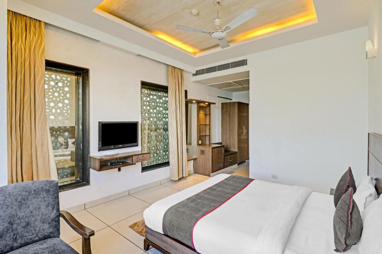 فندق Oyo Townhouse 484 Sanskriti دلهي المظهر الخارجي الصورة
