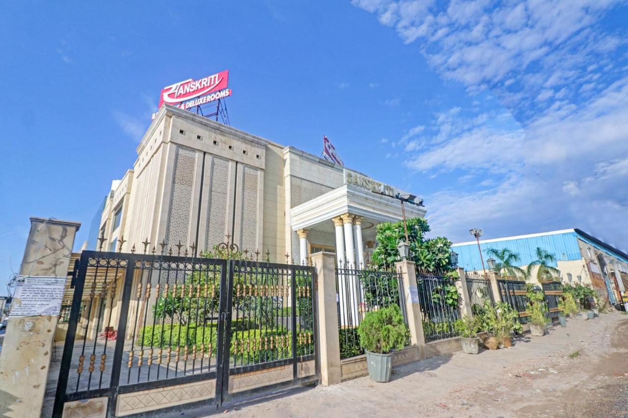 فندق Oyo Townhouse 484 Sanskriti دلهي المظهر الخارجي الصورة