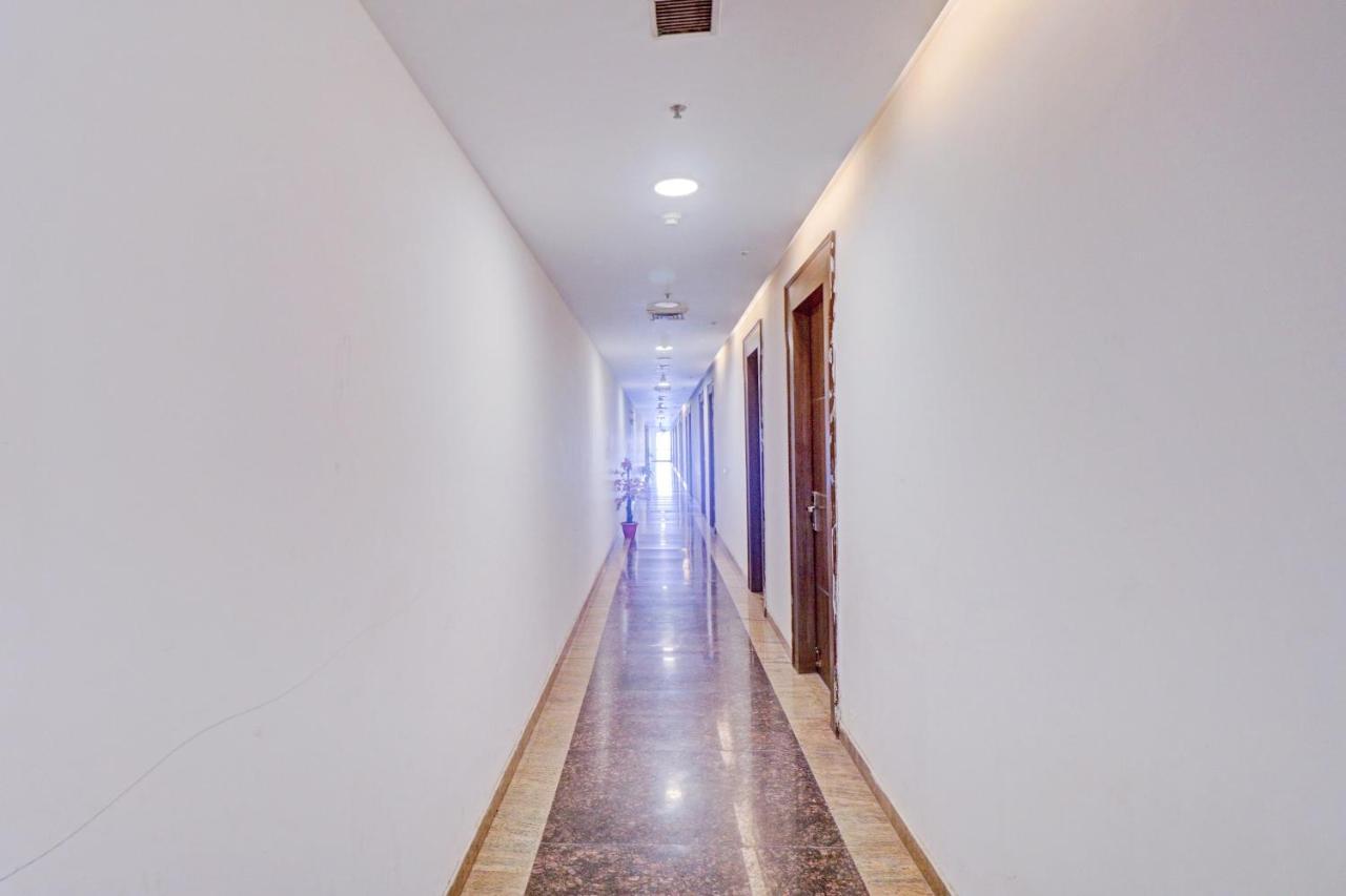 فندق Oyo Townhouse 484 Sanskriti دلهي المظهر الخارجي الصورة